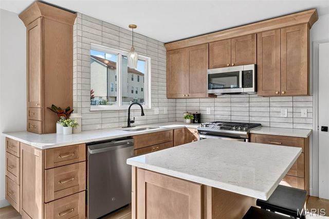 1217 Summer Lynne Drive, O'fallon, MO 63366