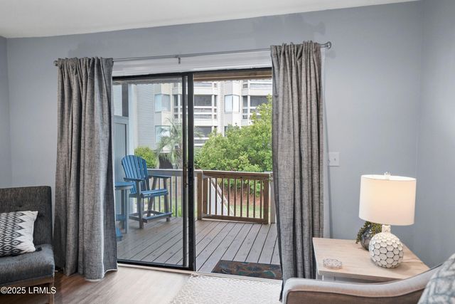 1 Cedar Reef F102, Harbor Island, SC 29920