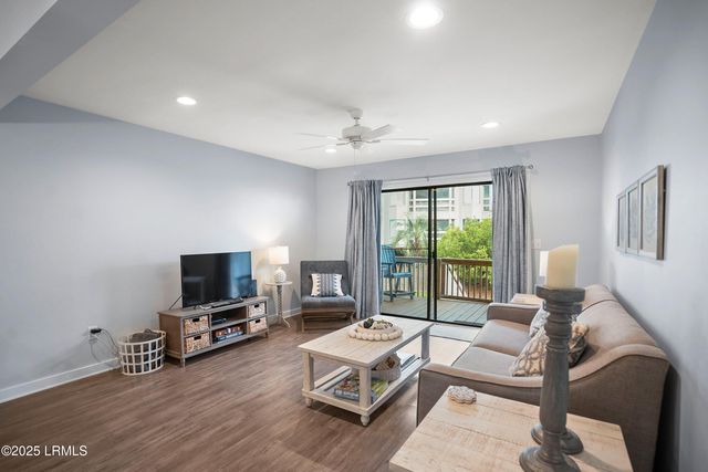 1 Cedar Reef F102, Harbor Island, SC 29920