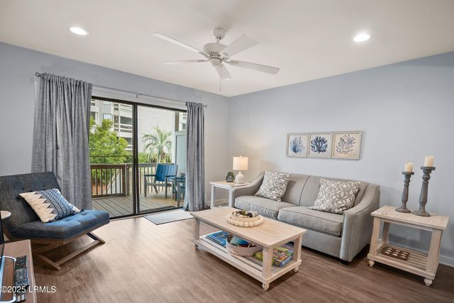 1 Cedar Reef F102, Harbor Island, SC 29920