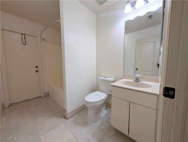 106 W 5th ST, Lehigh Acres, FL 33972