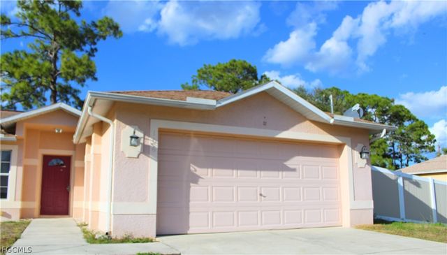 106 W 5th ST, Lehigh Acres, FL 33972