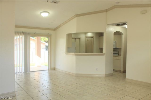 106 W 5th ST, Lehigh Acres, FL 33972