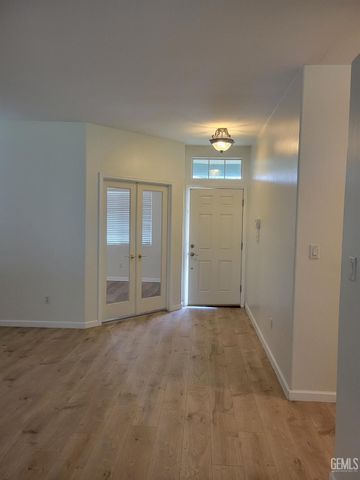 5103 Vista Del Mar Avenue, Bakersfield, CA 93311