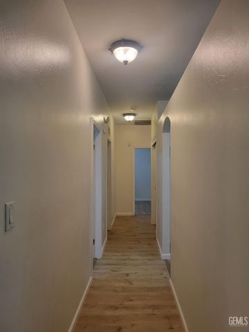 5103 Vista Del Mar Avenue, Bakersfield, CA 93311