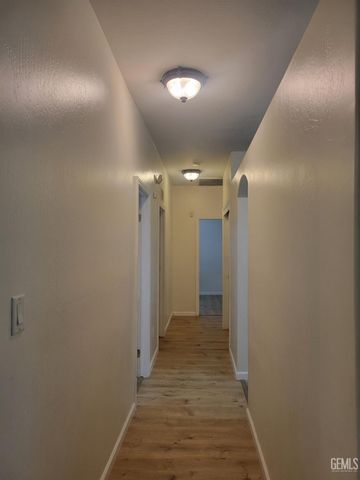 5103 Vista Del Mar Avenue, Bakersfield, CA 93311