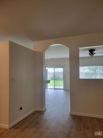 5103 Vista Del Mar Avenue, Bakersfield, CA 93311