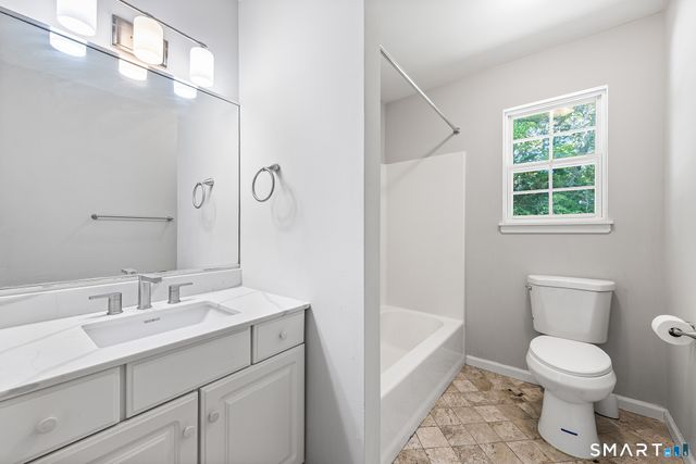 24 Wiscassett Avenue, Hamden, CT 06518