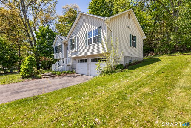 24 Wiscassett Avenue, Hamden, CT 06518