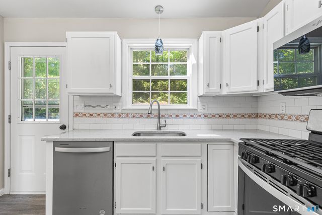 24 Wiscassett Avenue, Hamden, CT 06518