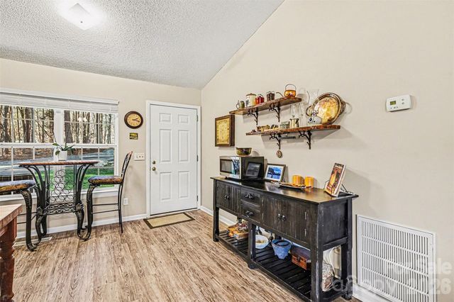 228 Creek View Road, Mooresville, NC 28117