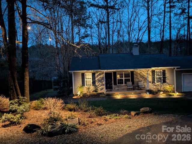228 Creek View Road, Mooresville, NC 28117