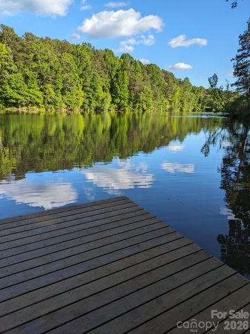 228 Creek View Road, Mooresville, NC 28117