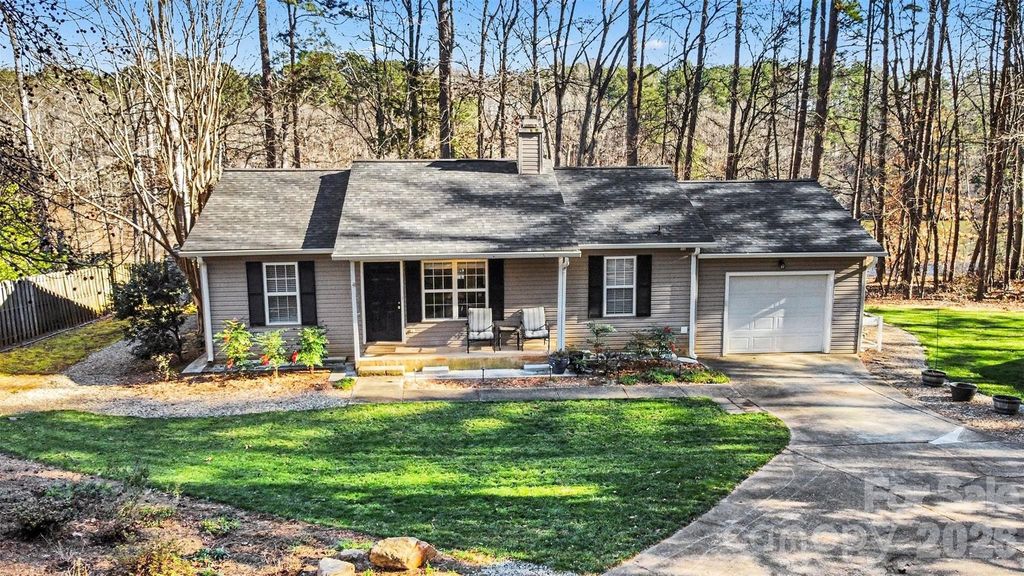 228 Creek View Road, Mooresville, NC 28117