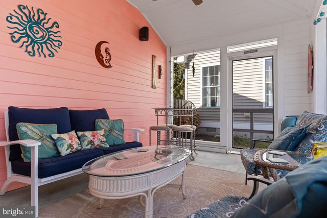 18 HUDSON AVE, Ocean View, DE 19970