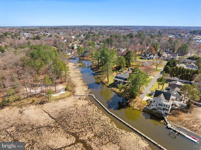 18 HUDSON AVE, Ocean View, DE 19970