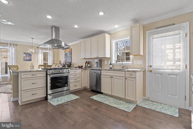 18 HUDSON AVE, Ocean View, DE 19970