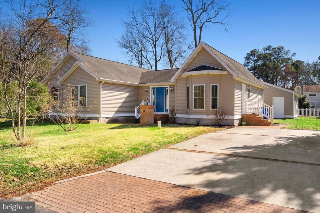 18 HUDSON AVE, Ocean View, DE 19970