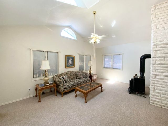 2049 S Brighton Drive, Springfield, MO 65804