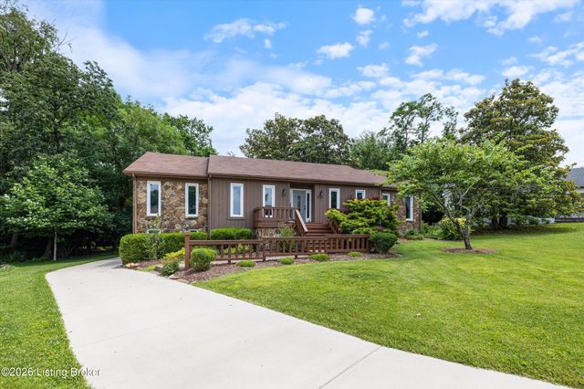 14114 Tree Crest Ct, Louisville, KY 40245