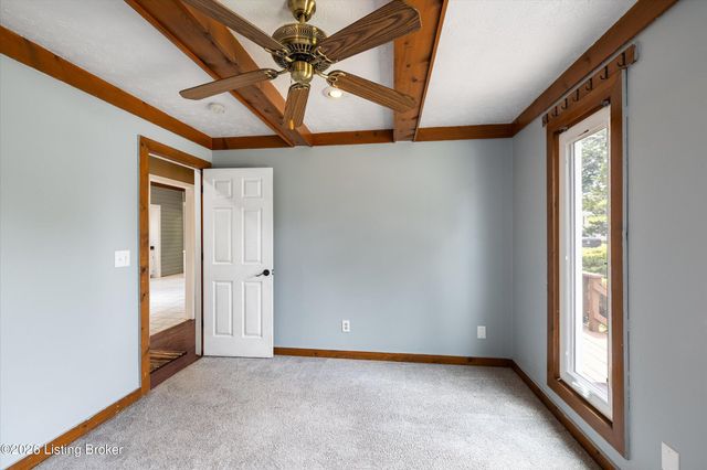 14114 Tree Crest Ct, Louisville, KY 40245