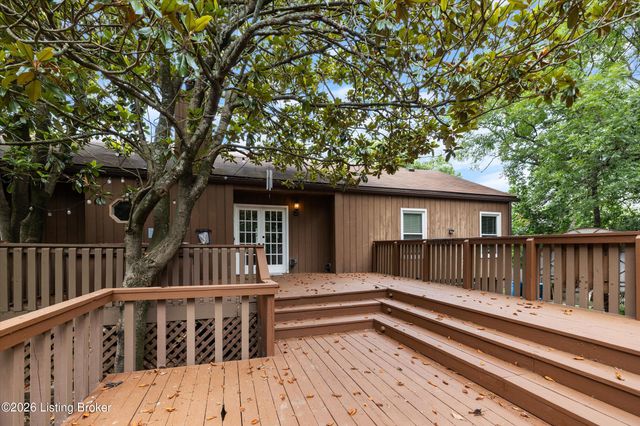 14114 Tree Crest Ct, Louisville, KY 40245