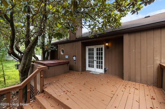 14114 Tree Crest Ct, Louisville, KY 40245