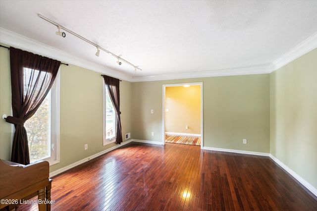 14114 Tree Crest Ct, Louisville, KY 40245