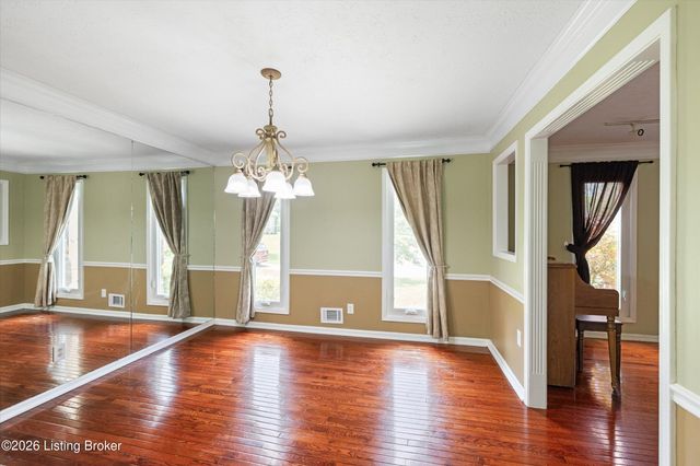 14114 Tree Crest Ct, Louisville, KY 40245