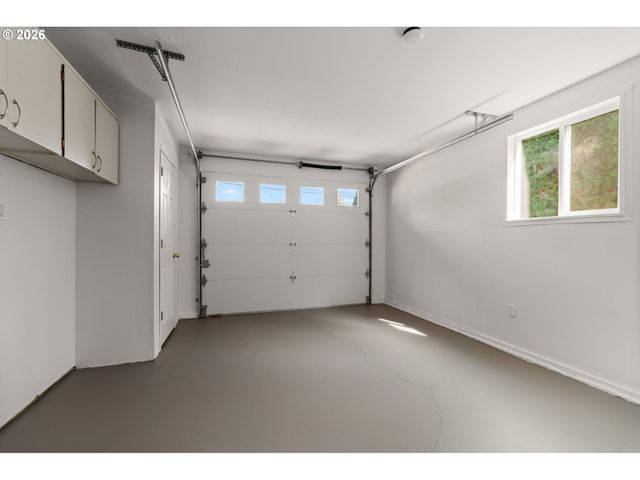 19105 ADDIE St, Gladstone, OR 97027