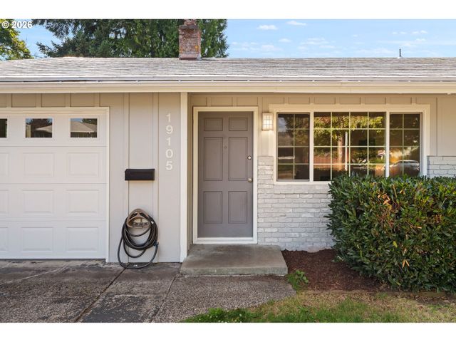 19105 ADDIE St, Gladstone, OR 97027