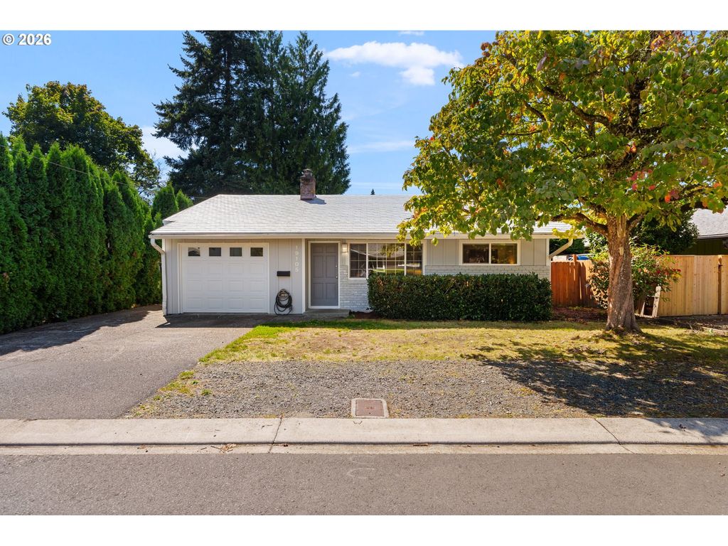 19105 ADDIE St, Gladstone, OR 97027