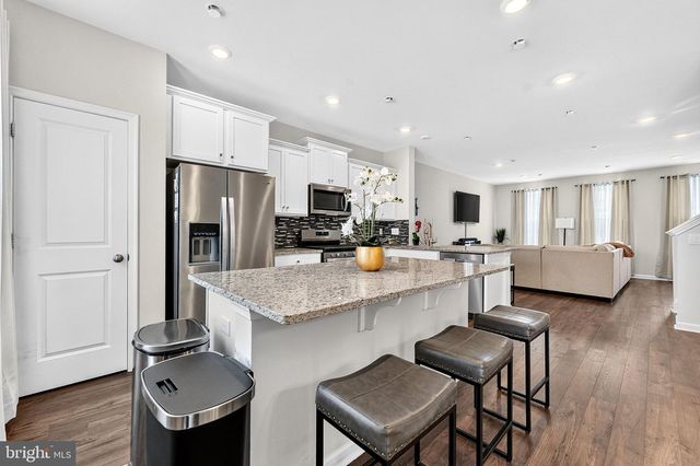 44 STANTON RD, Mount Holly, NJ 08060