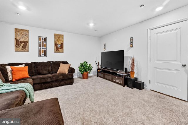 44 STANTON RD, Mount Holly, NJ 08060