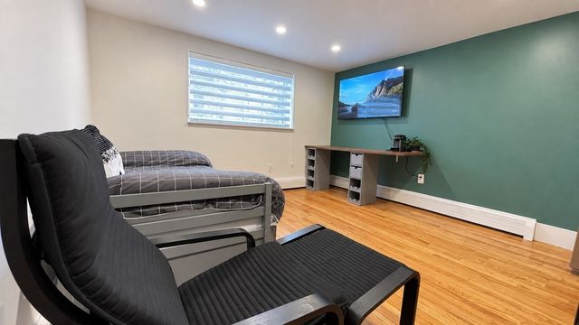 511 Beacon St 1, Boston, MA 02215