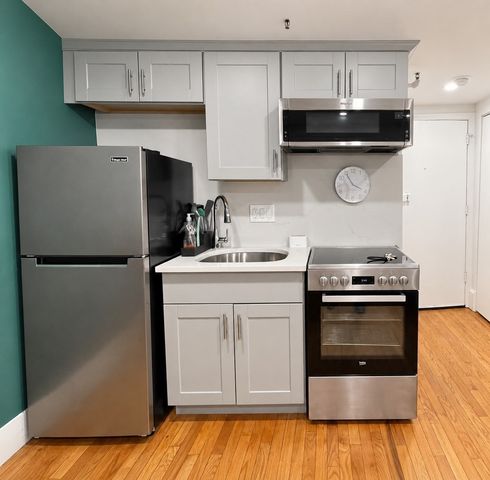 511 Beacon St 1, Boston, MA 02215