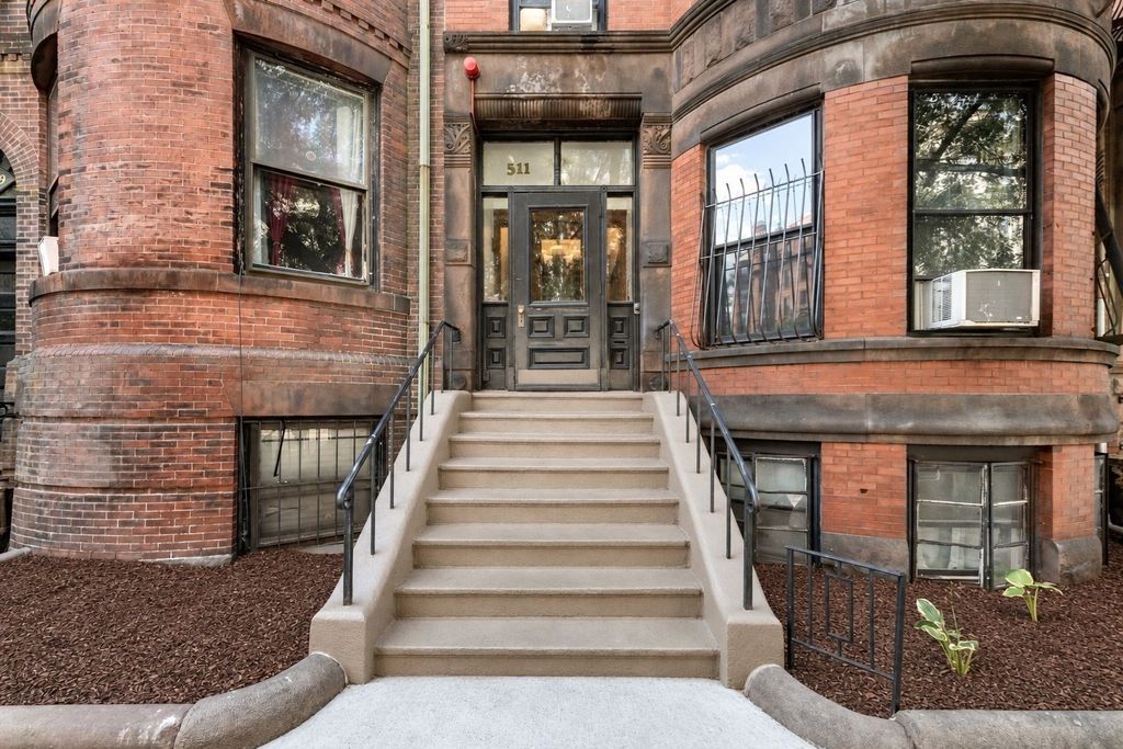 511 Beacon St 1, Boston, MA 02215