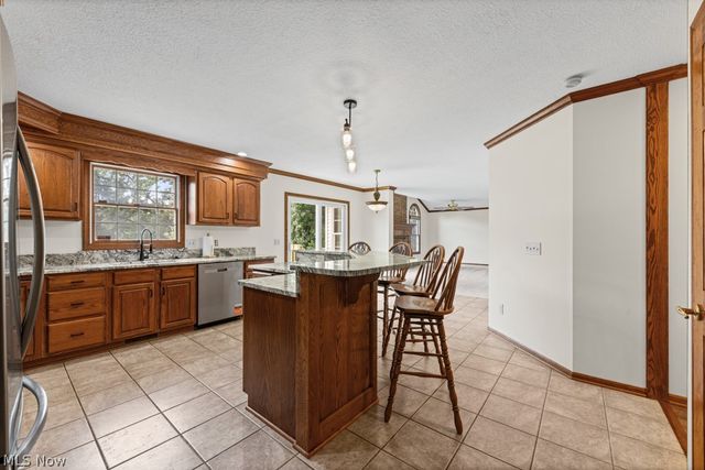 6962 Mapleridge Circle NW, Canton, OH 44718