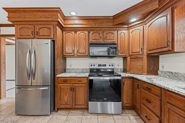 6962 Mapleridge Circle NW, Canton, OH 44718