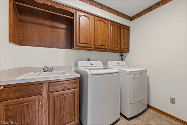 6962 Mapleridge Circle NW, Canton, OH 44718
