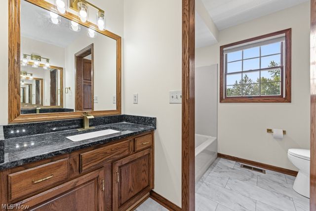6962 Mapleridge Circle NW, Canton, OH 44718