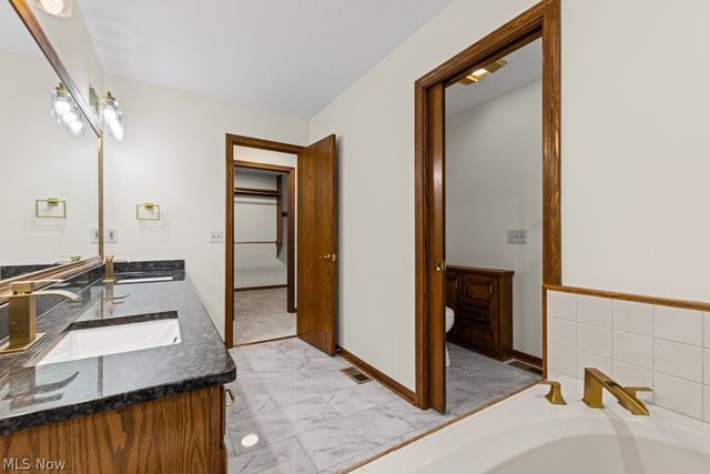 6962 Mapleridge Circle NW, Canton, OH 44718