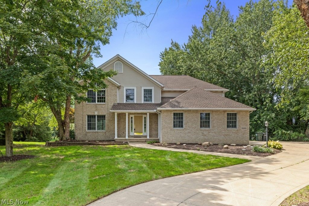 6962 Mapleridge Circle NW, Canton, OH 44718