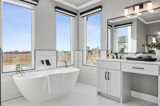 178 Balch RD, Elgin, TX 78621