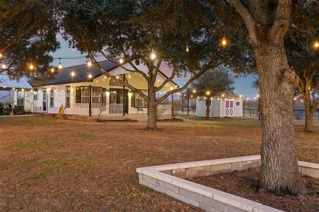 178 Balch RD, Elgin, TX 78621