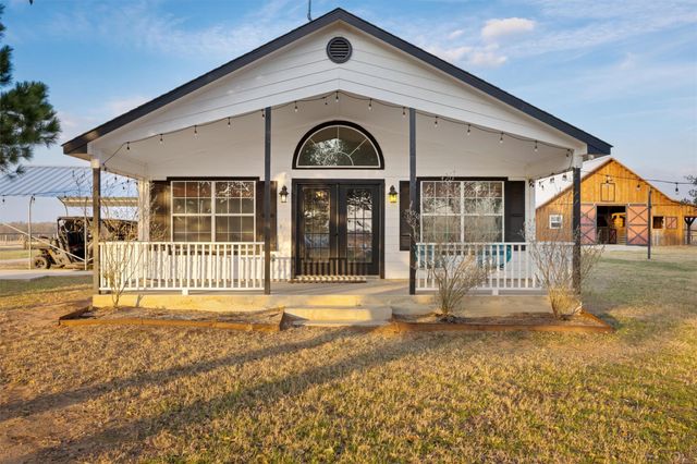 178 Balch RD, Elgin, TX 78621