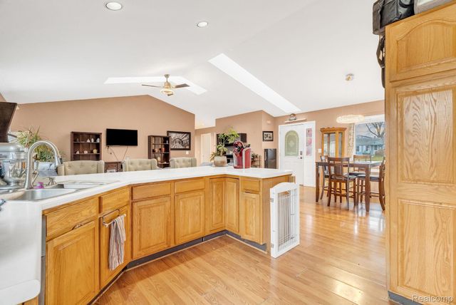 2215 Hancock Street, Port Huron, MI 48060