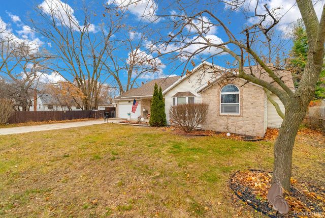 2215 Hancock Street, Port Huron, MI 48060