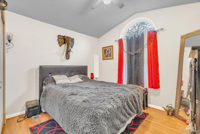 2215 Hancock Street, Port Huron, MI 48060