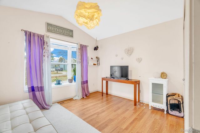 2215 Hancock Street, Port Huron, MI 48060